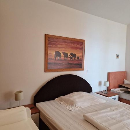 Blue Seagull - Seafront Holiday Home Novi Vinodolski Exterior photo