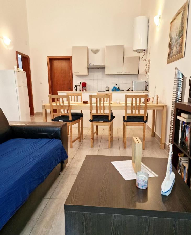 Blue Seagull - Seafront Holiday Home Novi Vinodolski Exterior photo